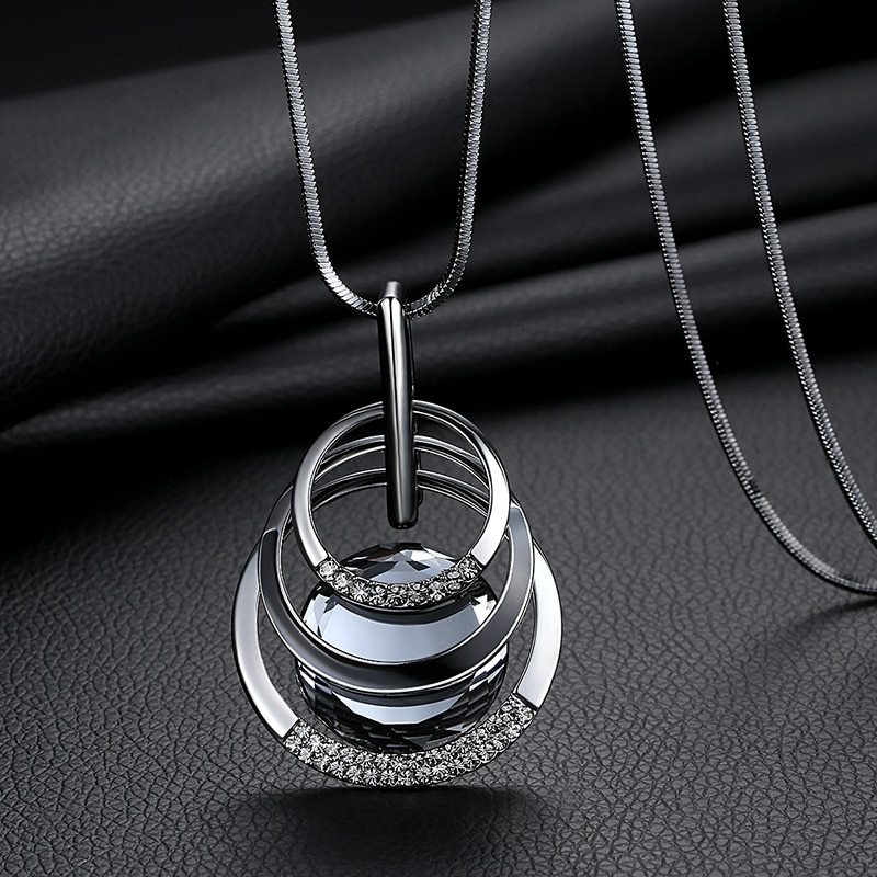 Elegant Design Necklaces & Pendants, Silver for Women - Ritzy Collection