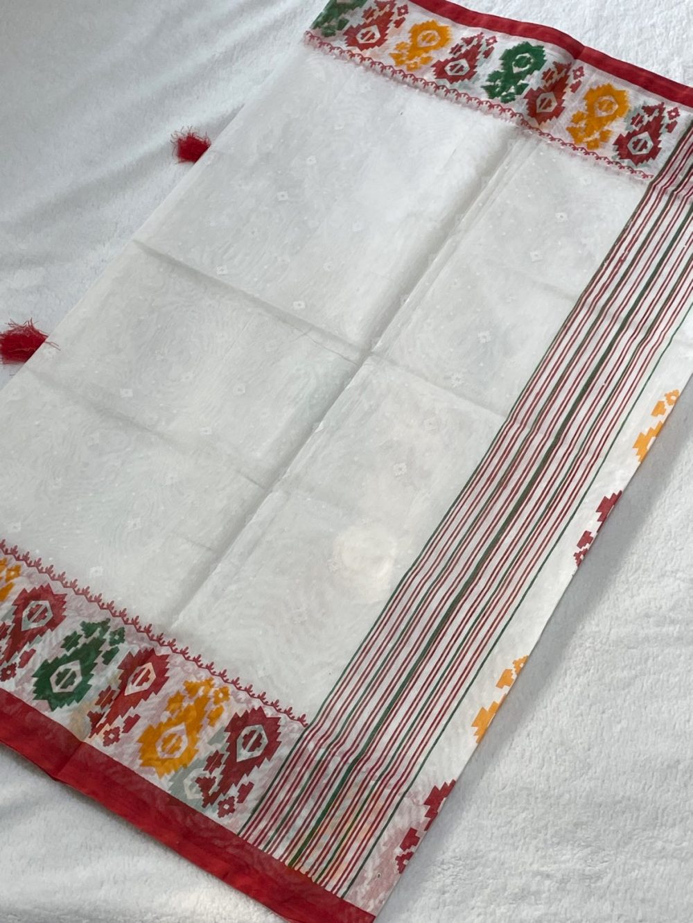 Jamdani-style Handcrafted Block print Half Silk and cotton mixed Saree - White vibrant mixed colors - Image 3