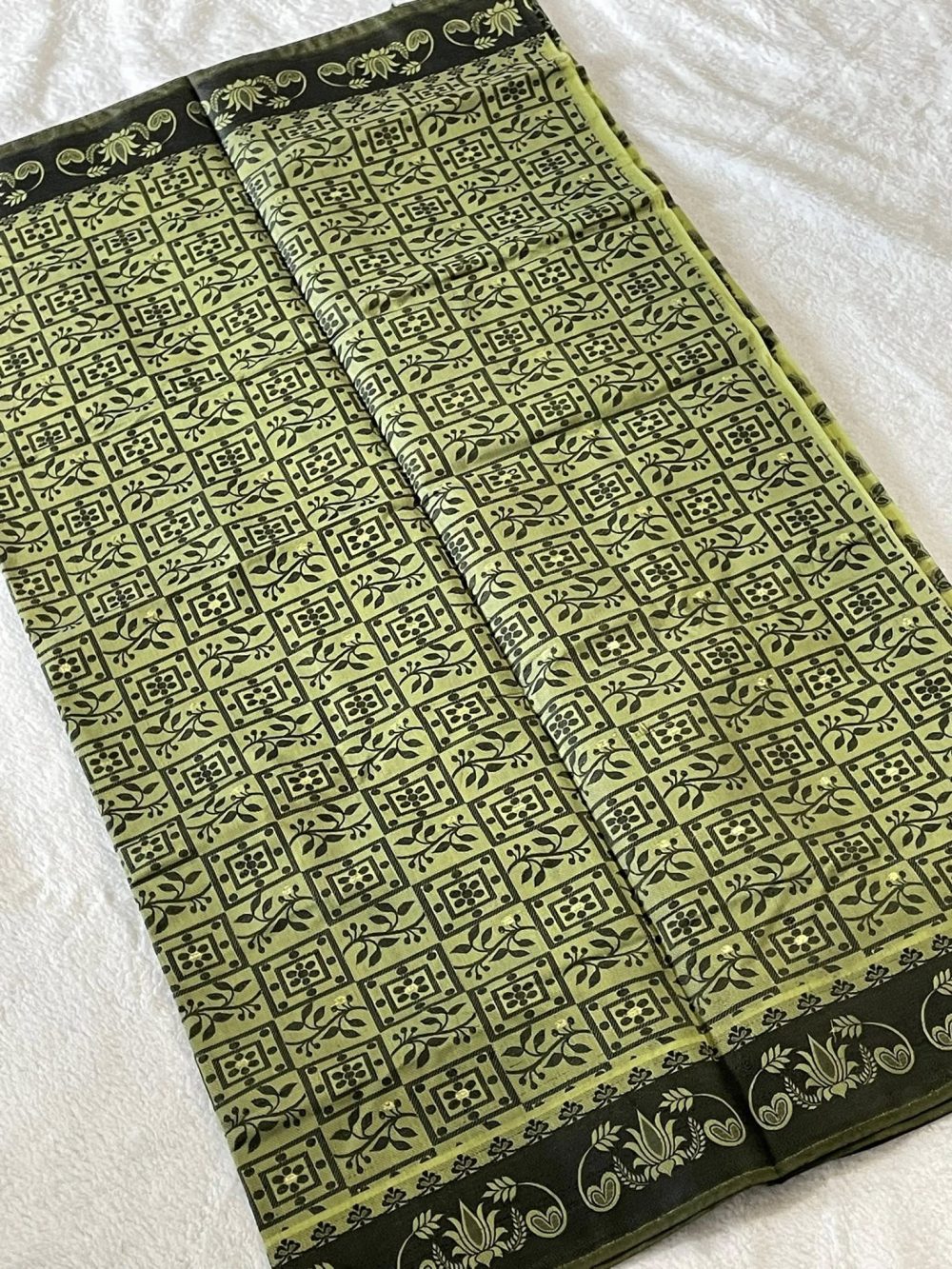 Tanth Cotton Floral design Saree - Olive-Green color - Image 2