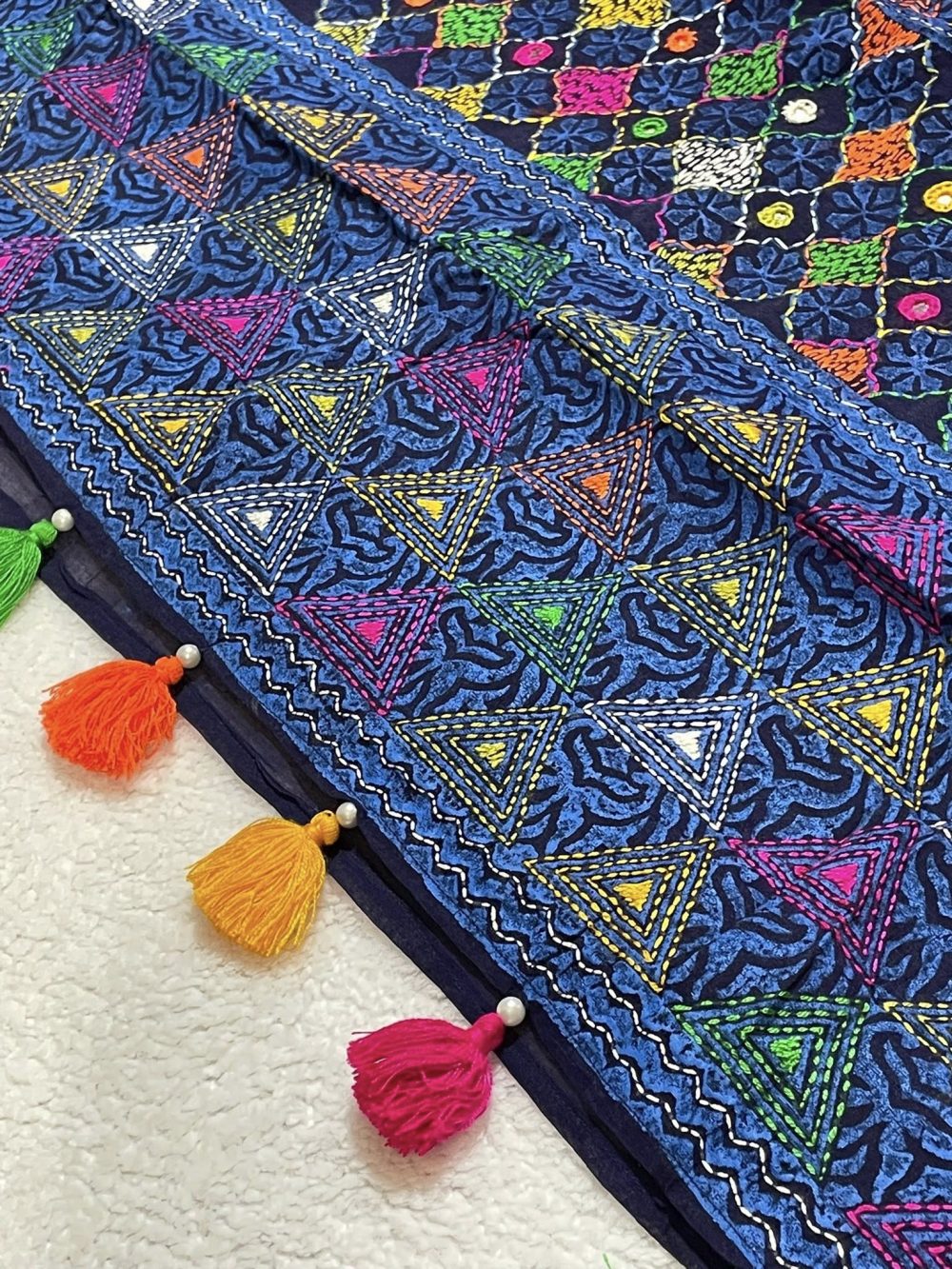 Block and Katha stich Dhpian Silk Saree - Blue color - Image 2