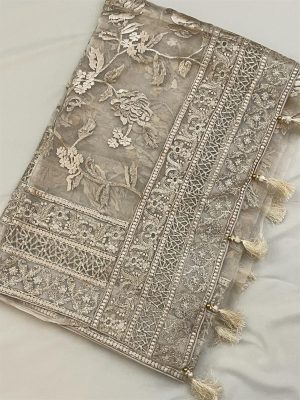 Moslin Saree (soft High quality facbric) with blouse piece - Beige/golden color